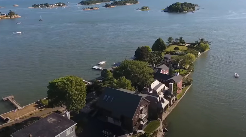 Waterfront Dining in Connecticut with Oceanfront Views