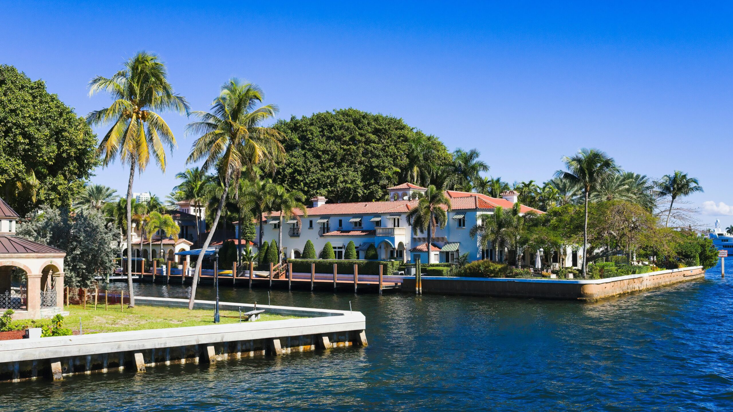 Navigating the 2025 Palm Beach Real Estate Market: Trends for $10M+ Properties