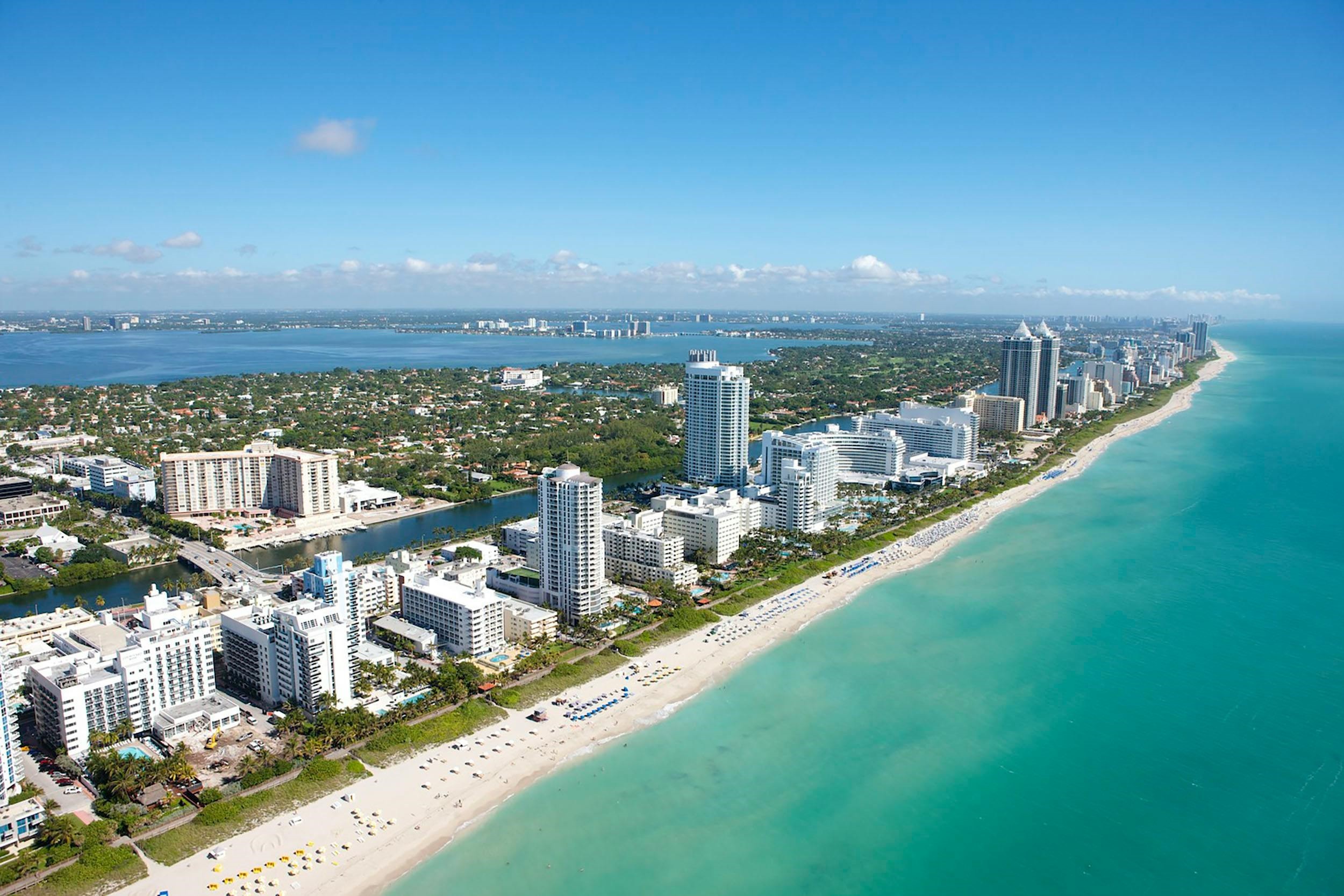 Palm Beach vs. Miami Comparing Luxury Real Estate Markets in 2025